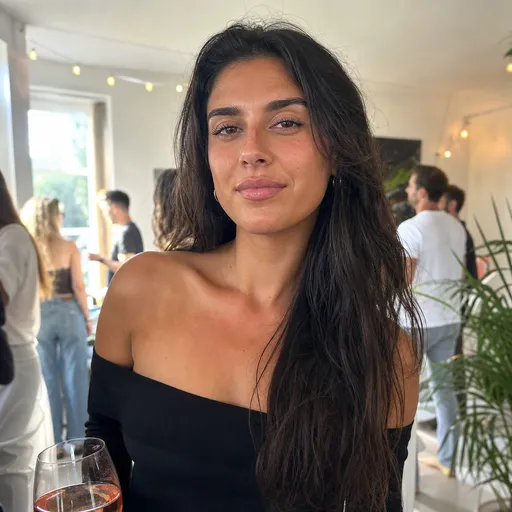 Portret van Imane, stylist, met AI gemaakt